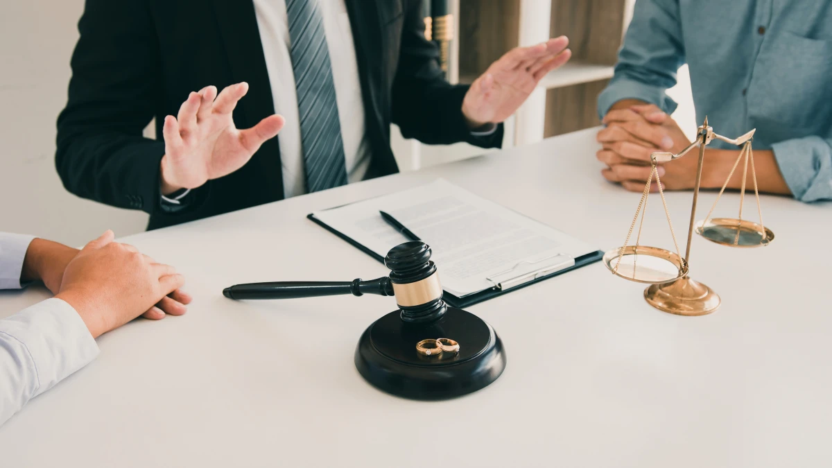 Divorce et fiscalité : Comprendre les enjeux pour protéger vos intérêts financiers