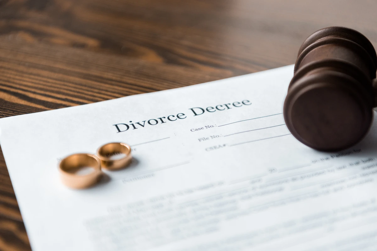Divorce et pensions alimentaires : Guide complet pour une gestion efficace