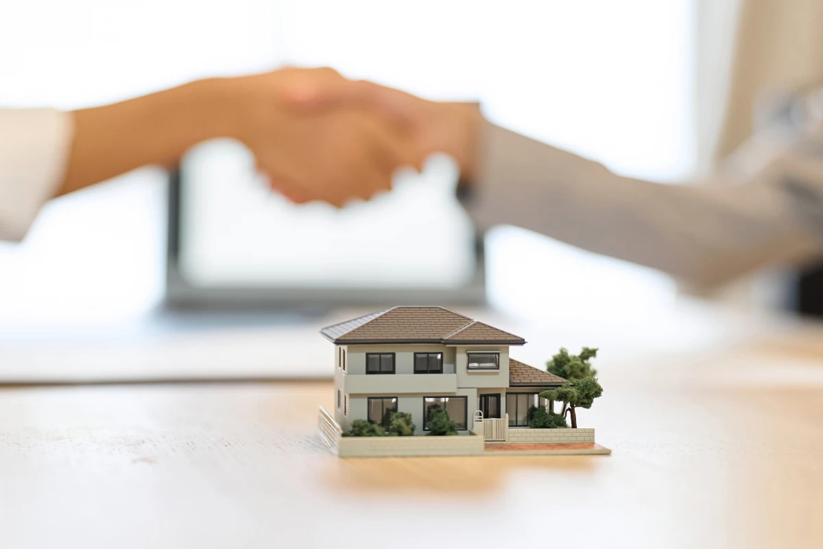 Encadrement juridique des pratiques déloyales dans l'immobilier : vers une régulation renforcée des agences